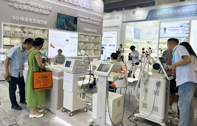 Maxwell Showcases Innovative Beauty Technologies at Guangzhou International Beauty Expo